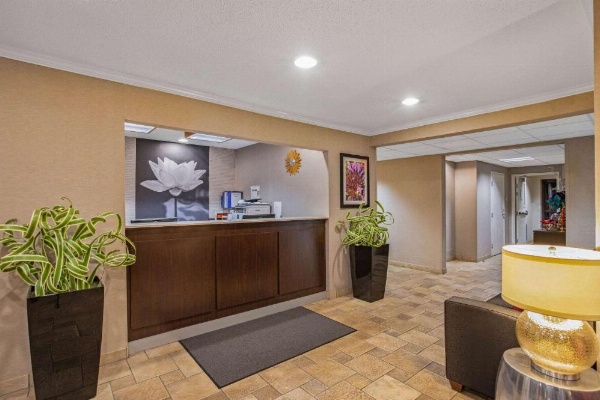 La Quinta Inn & Suites by Wyndham Little Rock North - Mccain Mall image 17