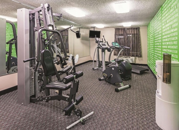 La Quinta Inn & Suites by Wyndham Little Rock North - Mccain Mall image 6